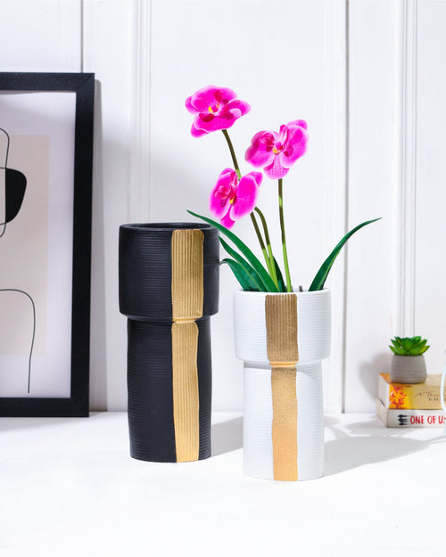 Alamkari India Gold Streak Minimalist Vase