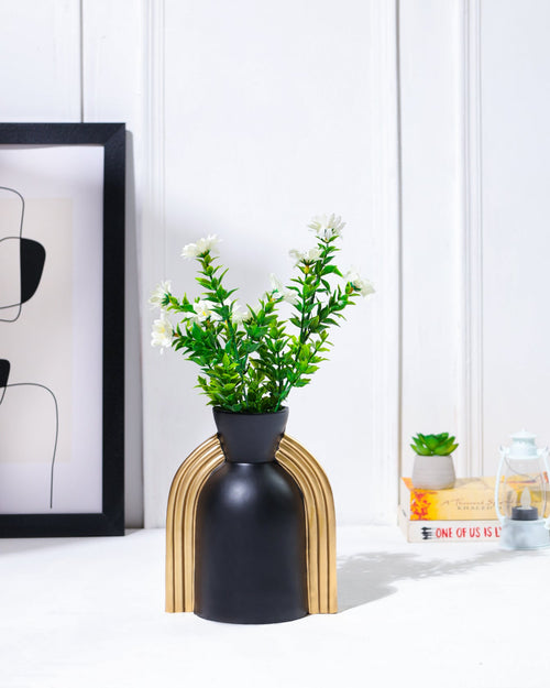 Alamkari India Polyresin Black Modern Curve Vase