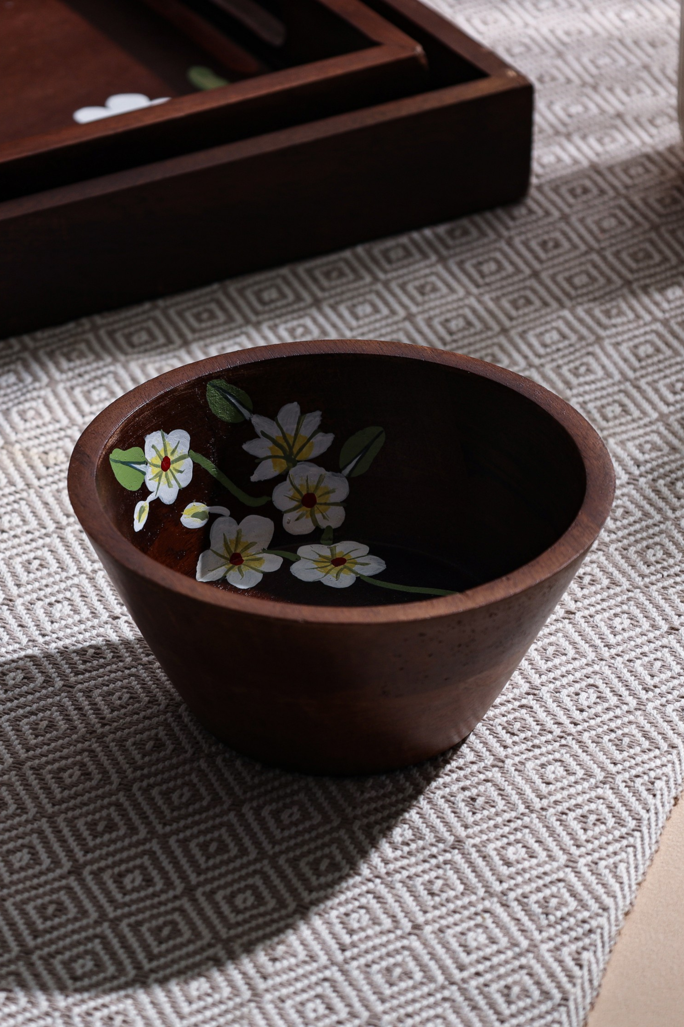 Elegant Handpainted Wooden Bowl for Stylish Dining – Alamkari