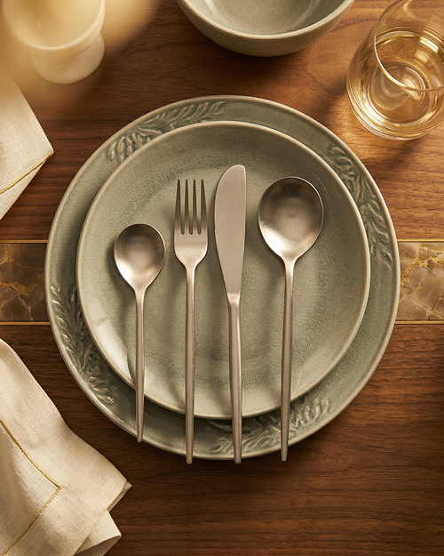 Elegant Silver Cutlery Set – Set of Four