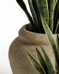 Broom Traditional Fiberglass Planter – Terra