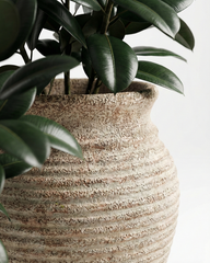 Basil Traditional Fiberglass Planter – Terra