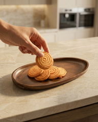 Nature-Inspired Leaf Oval Serving Tray