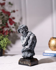 Textured Thinker Man Statue – Arm Folded