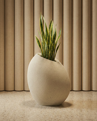 Patato-C Fiberglass Planter – Oyster White | Sculptural Vertical Form