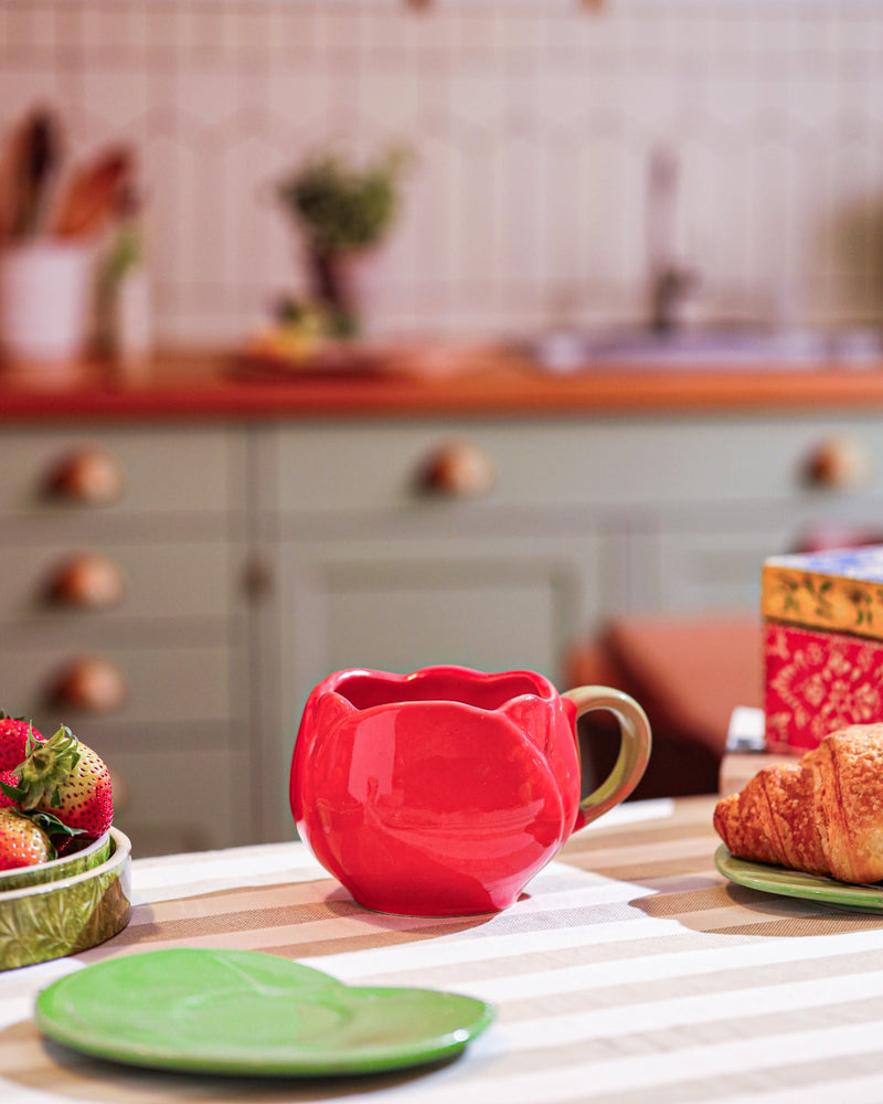 Alamkari India Ceramic Blooming Red Tulip Cup and Saucer Set