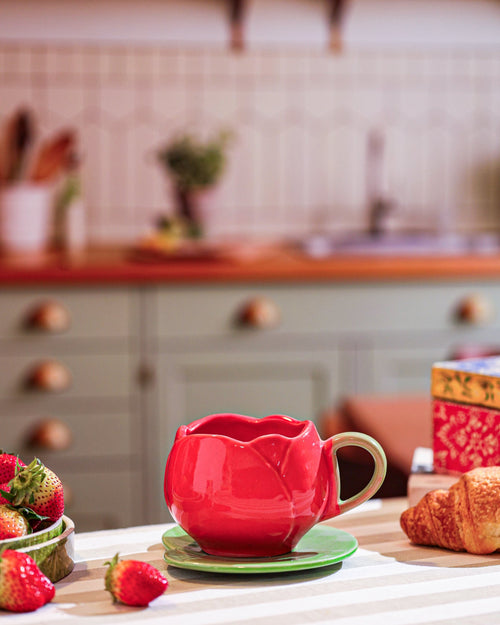 Alamkari India Ceramic Blooming Red Tulip Cup and Saucer Set