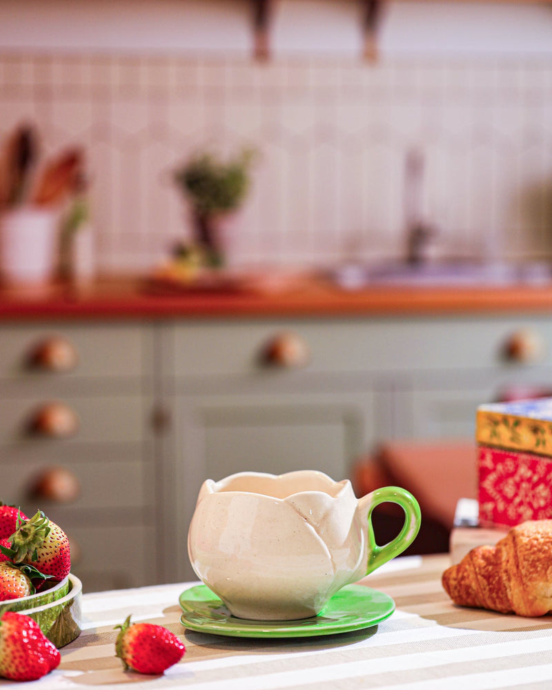 Alamkari India Ceramic Blooming White Tulip Cup and Saucer Set