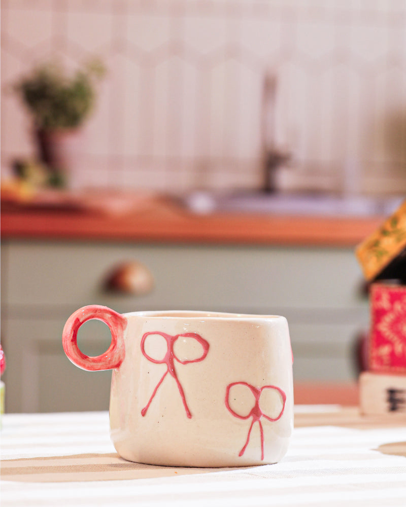 Alamkari India Ceramic Bowtie Ceramic Tea Cup Set
