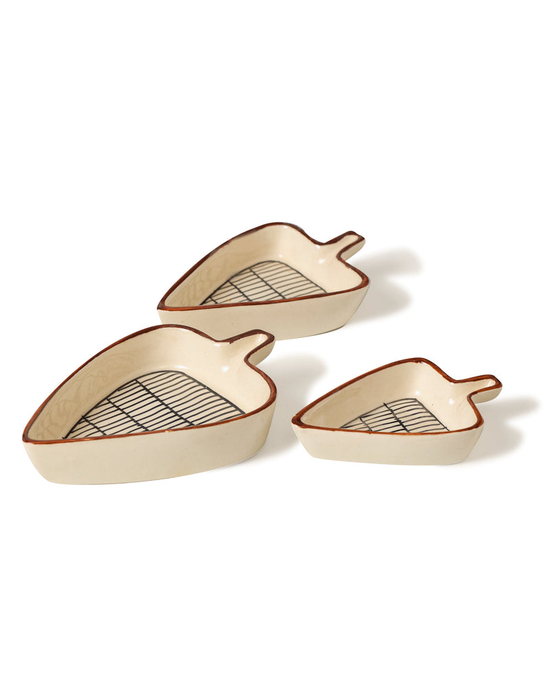 Alamkari India Ceramic Nested Pattern Platters- Set of 3