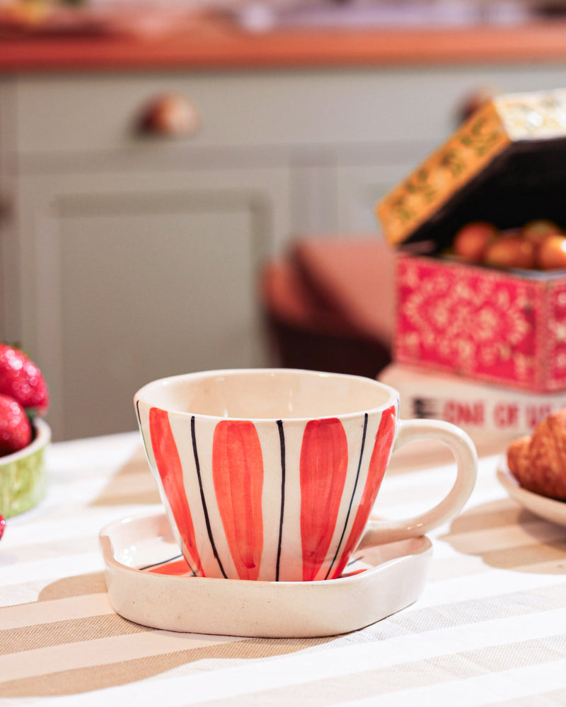 Alamkari India Ceramic Sunburst Handcrafted Ceramic Cup Saucer Set