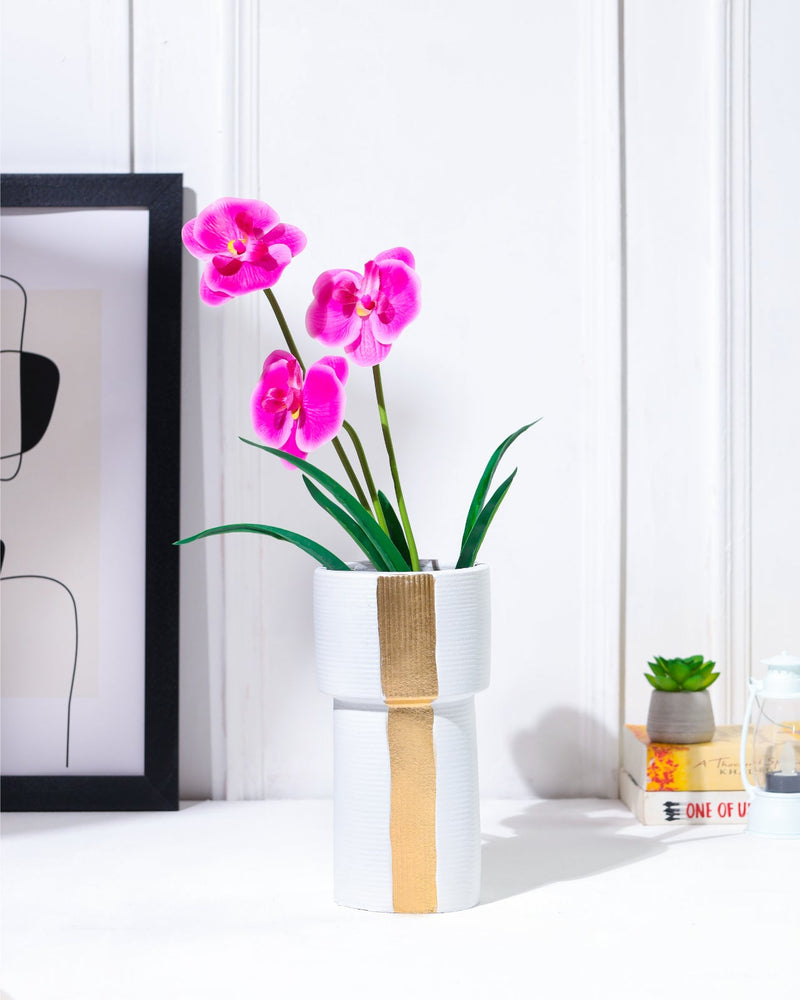 Alamkari India Gold Streak Minimalist Vase