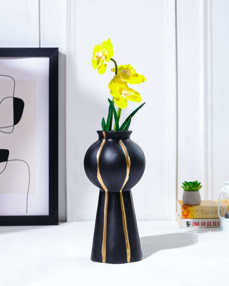 Alamkari India Gold-Striped Hourglass Vase