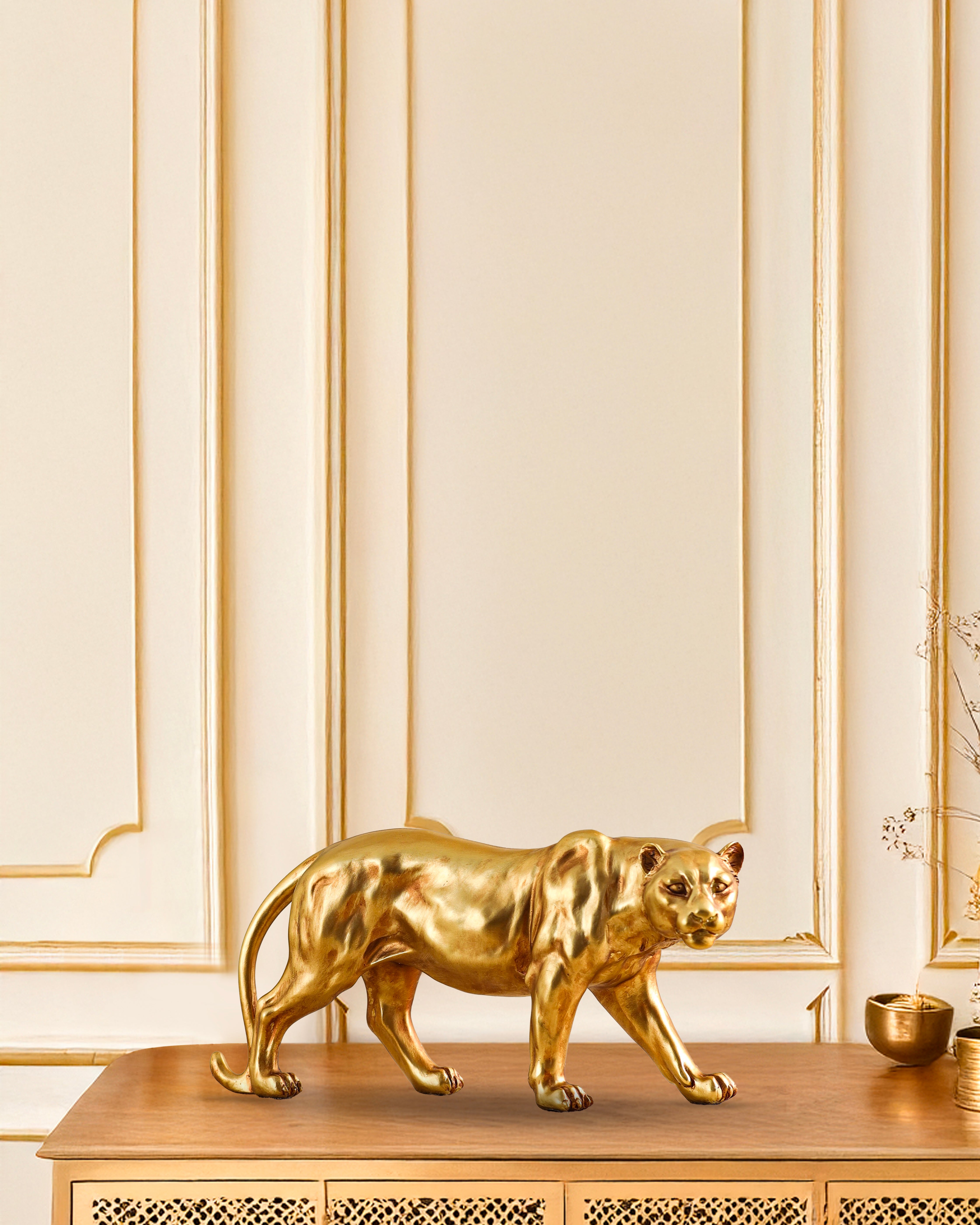 Alamkari India Polyresin Decorative Golden Polyresin Leopard Figurine (Large)