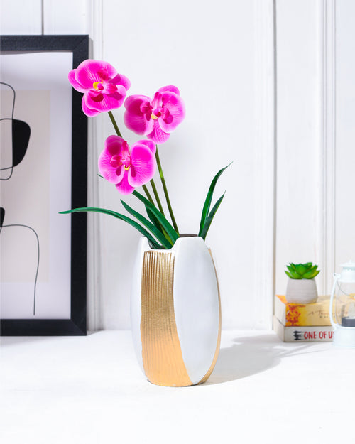 Alamkari India Polyresin White Modern Curve Vase